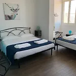 Mambo Πανσιόν