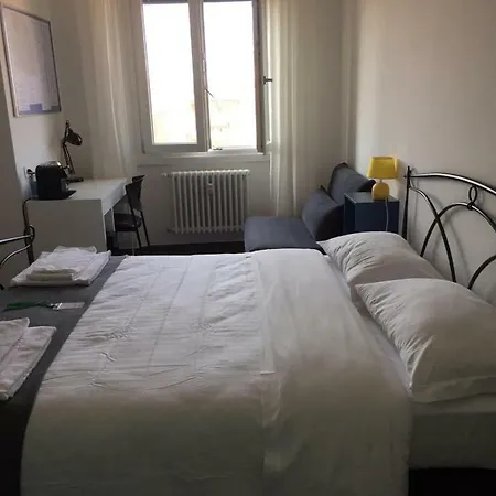 ゲストハウス Mambo ボローニャ